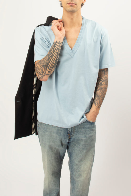 T-shirt a V