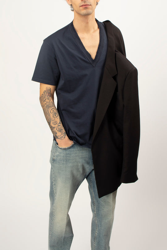 T-shirt a V